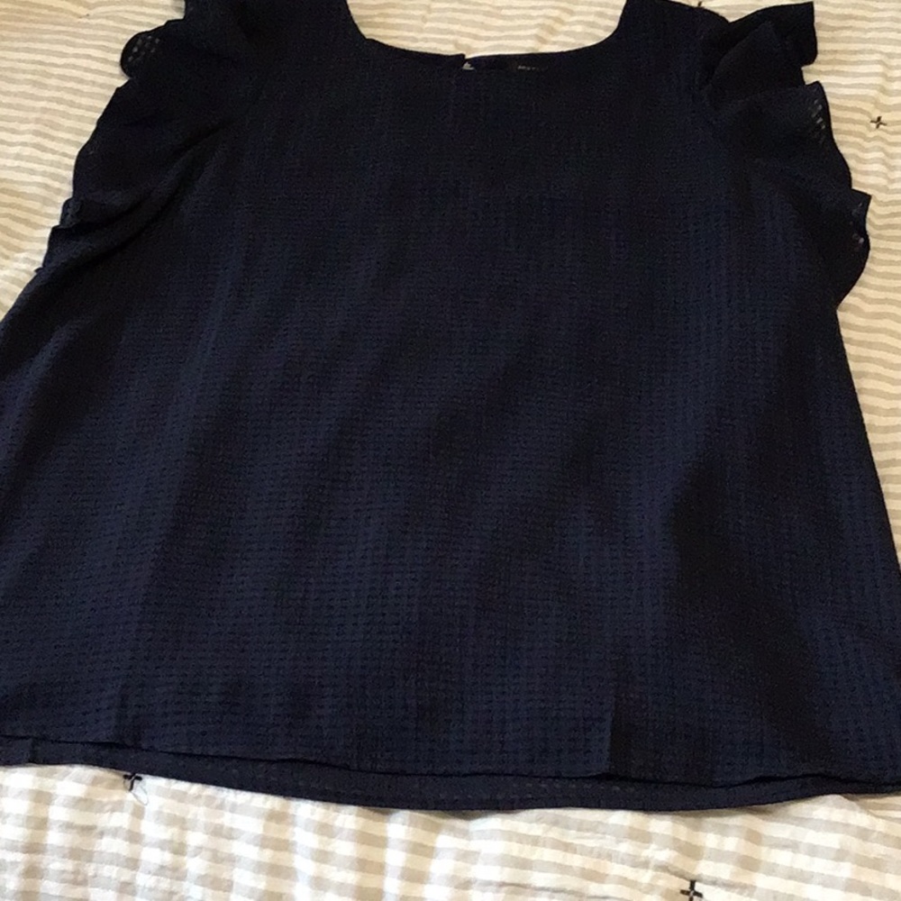 Ann Taylor Navy Blue Flutter Sleeve Blouse L. NWOT